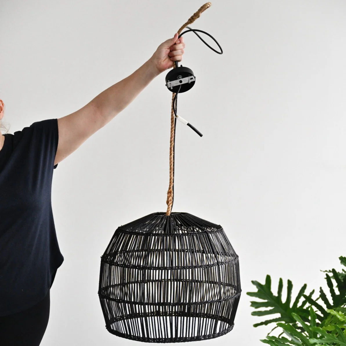 Tunis Pendant Lamp - Black - Image 4